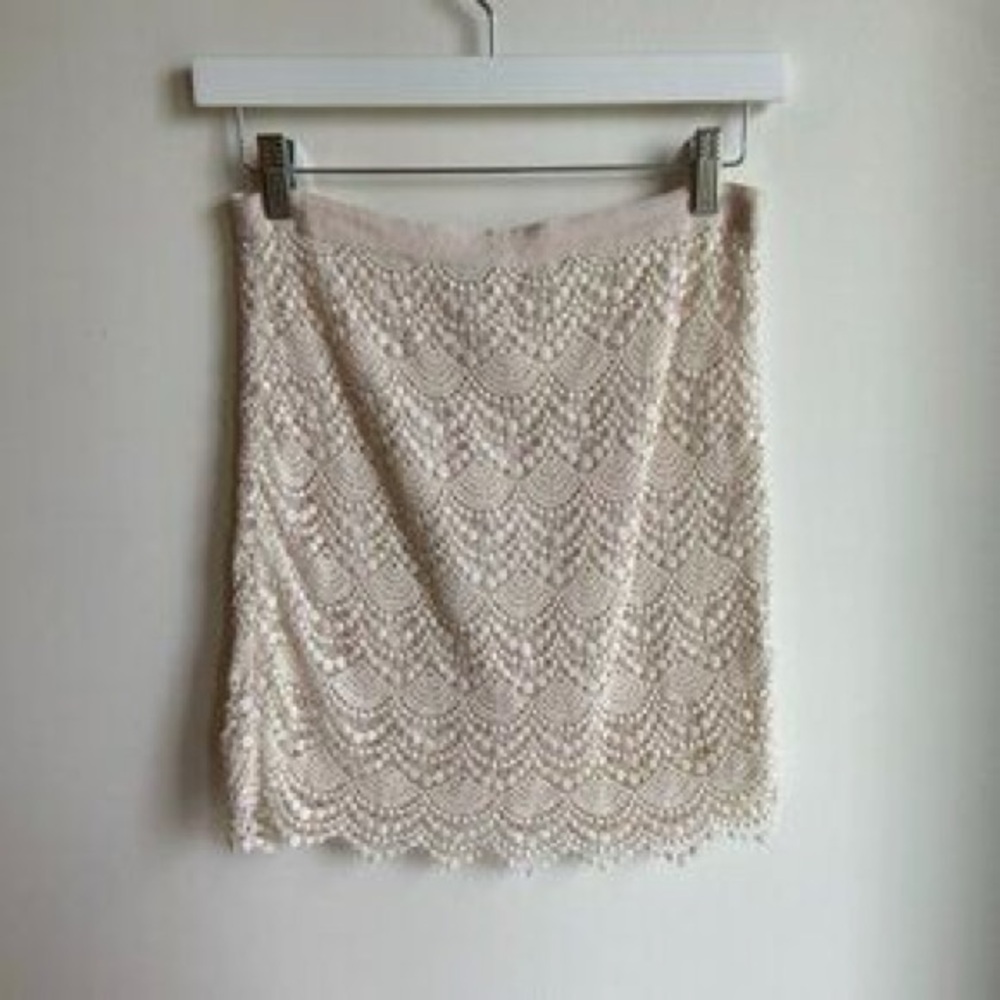 Club Monaco Cream Textured Mini Skirt